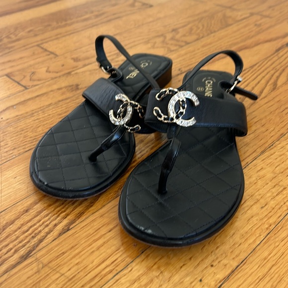 Authentic Chanel Black Leather Sandals - Picture 1 of 4